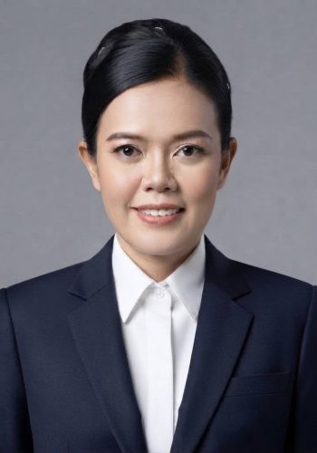 นางชลธิชา นางชลธิชา